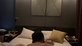 헬창변녀 분당댁 - 헬스장 회원인 콧털아재 꼬셔서 빠구리