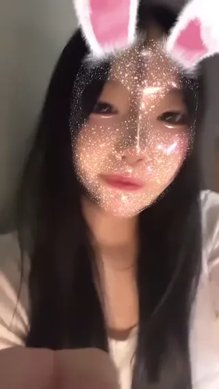 필터 안 씌운게 더 이쁜 클리 자위녀