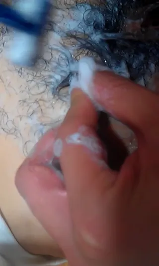 마누라 보지털 손수 정리해주고 깔끔해진 조개 맛보기