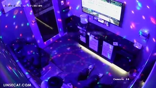 휴가 나온 군바리 코노에서 여친과