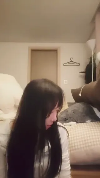 젖가슴과 짬지 노출하는 인스타 라이브 모음 1
