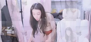 플렉스 티비 봄이 캠 켜진줄 모르고 환복