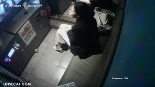 크리스마스날 노래방에서 발정나서 계속 들이대는 여친
