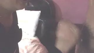 섹촬에 적극적으로 협조하는 아지매